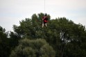 Koelner Seilbahn Gondel blieb haengen Koeln Linksrheinisch P637